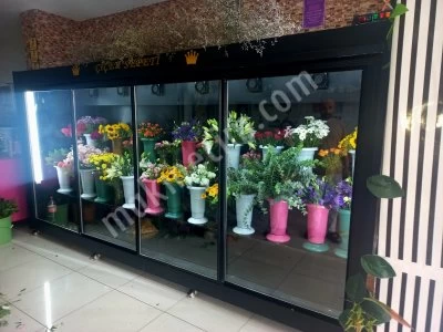İşletmelere Özel Çiçek Dolabı