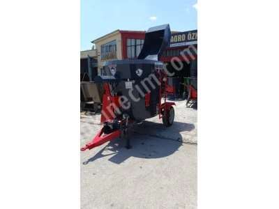 2 Metreküp Çekilir Tip Elektirikli Yem Karma Makinesi
