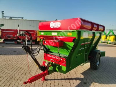 Tarla Tipi Tek Dingilli 2 Lastikli Katı Gübre Dağıtma Römorku 5 Ton