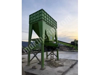 Custom Manufactured Vsı & Cone Crusher Feed Hopper