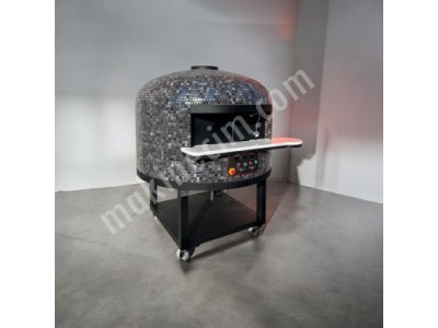 Taş Fırın Ile Odun Ateşinde Pizza