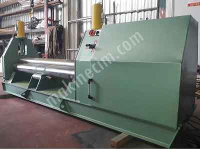 Üretimden 2200 * 12 Mm / 2600 * 12 Mm 3 Toplu Silindir Büküm Makinaları