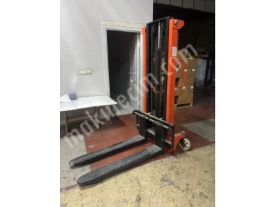 Liftürk Yarı Manuel İstif Makinası