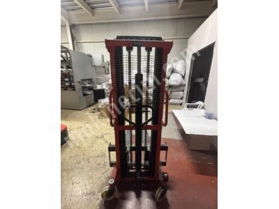 Liftürk Yarı Manuel İstif Makinası