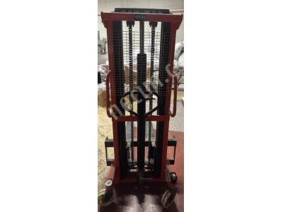 Liftürk Yarı Manuel İstif Makinası
