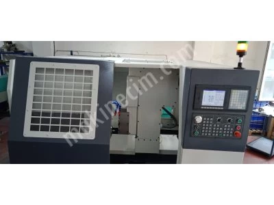 Xyz-Axis Cnc Automatic Machine With Powerful Servo Motor Structure