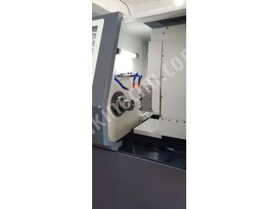 Xyz-Axis Cnc Automatic Machine With Powerful Servo Motor Structure