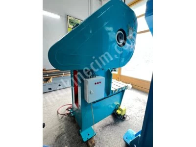 Tunç 60 Ton Mandallı Eksantrik Pres Çok Temiz