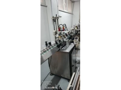 Tam Otomatik Kapak Sıkma Makinası Konvörlü