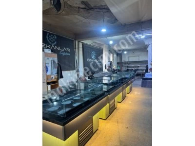 Pastane Kuru Pasta Yaş Pasta Ekler Meze Börek Teşhir Dolabı