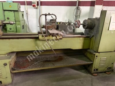 Satılık Uwm 400A Üniversal Torna Tezgahı