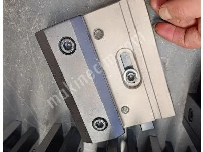 Üst Kalıp Tutuculari