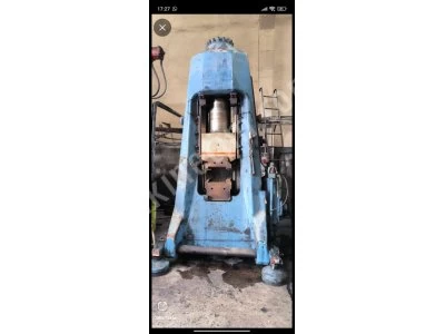 Smeral Kahz-2 Hydraulic Hammer 1990 Model 7 Bar / 800 Ton Electrical System and Power Unit New