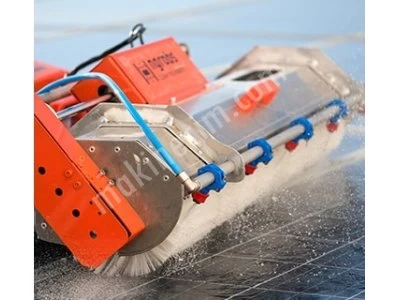 Yüksek Verimli Solar Enerji Temizleme Robotu