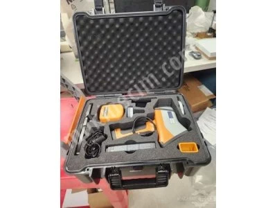 Hitachi X-Met8000 Smart Handheld Xrf Analyzer