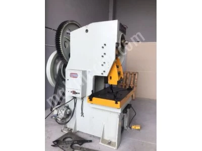 Dirinler 2001 Revizyonlu 150 Ton Eksantrik Pres