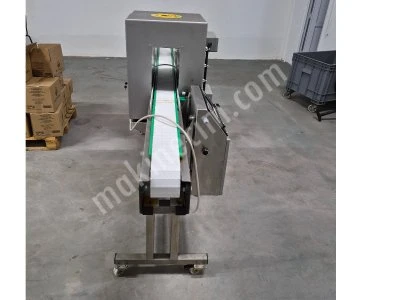Endüstriyel Metal Dedektörü Akdağ Otomatik Ayırma Pistonlu (220V - 25X15 Cm)
