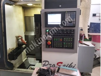 Temiz Cnc Torna Makinesi