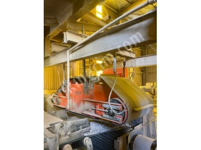 Çimento Fabrikaları Için Elektromanyetik Metal Separatör