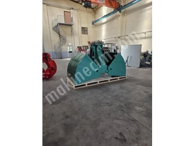 Hydraulic Two-Jaw Material Handling Attachment
