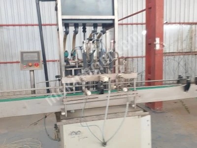 4 Nozullu Sıvı Dolum Makinası