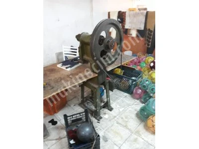 Futbol Topu Uretim Makinasi