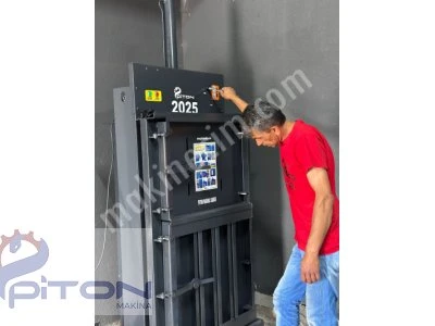 Vertical Baling Press Machine High Quality Guaranteed From Manufacturer