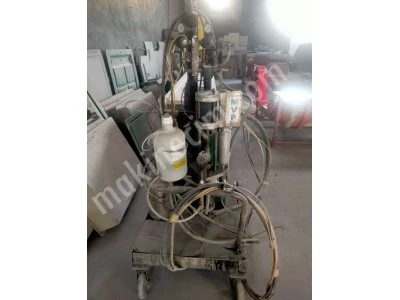 Rtm Polyester Enjeksiyon Makinesi / Karistirici Tankli