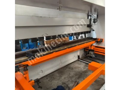 Ermaksan 4 Meter 135 Ton 6 Axıs Cnc Hydraulıc Bendıng Press