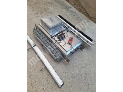 Güneş Enerji Temizleme Robotu