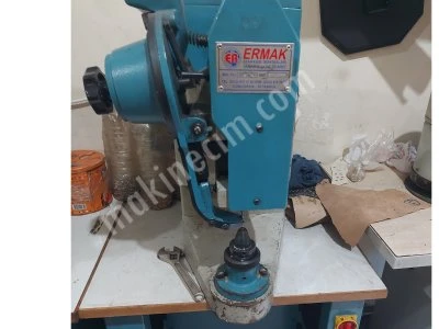 1.7 No Kapsül Çakma Makinesi