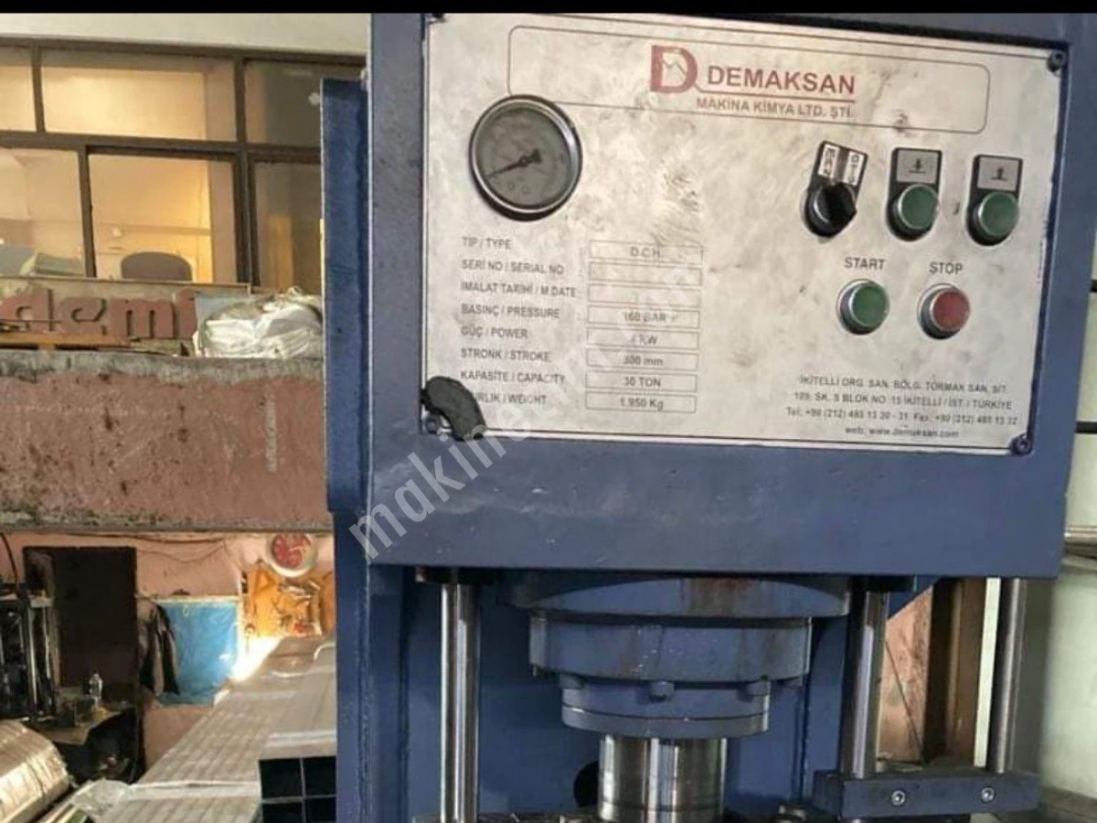 C Tıp 30 Ton Demaksan Marka