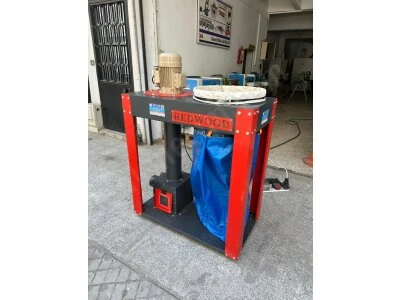 İkinci El Redwood 2000 M3 Toz Emme Makinası 3 Hp Motorlu