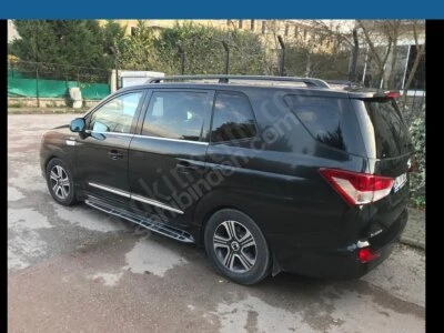 Dünyada Tek Örneği Olmayan Araç, Ön İki Koltuk Elektrikli