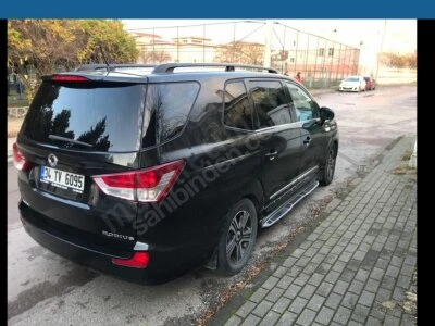 Dünyada Tek Örneği Olmayan Araç, Ön İki Koltuk Elektrikli