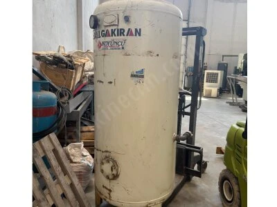 Dalgakıran Marka Dıty 25 18.5 Kw 7.5 Bar 1000 Lt Tank Kurtucu Vidalı Kompresor 2010 Model