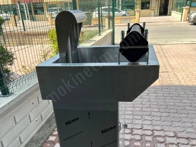 Pedallı Bez Yıkama ve Sıkma Makinesi