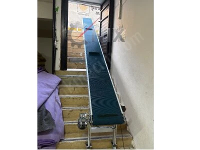 Eğimli Bantlı Konveyör – Merdiven ve Katlar Arası Yük Taşıma