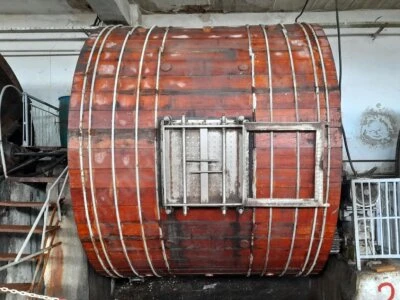 İzmir Serbest Bölge İzbaş Tasfiye Nedeni Ile Satılık Küçük Baş Deri Işleme Makinaları
