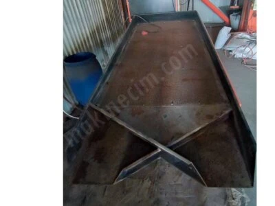 İhtiyaç Fazlası Uygun Fiyatlı Çift Çıkışlı Lineer Titreşimli Elek – Gübre, Yem, Pelet ve Tohum Uyumlu – Sorunsuz