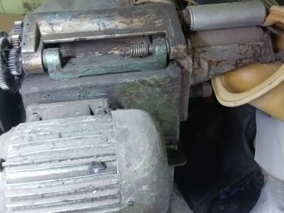 İlaç Sürme Makinesi