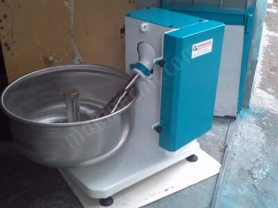 70Cm.Kazanlı,50Kg.Kapasiteli Gıda Hamuru Yoğurma Makinesi