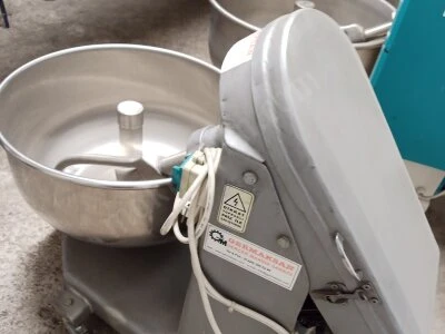 60 Litre Boiler, 25Kg Capacity Food Dough Kneading Machine