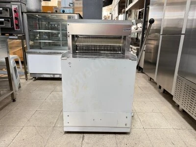 Ekmek Dilimleme Makinesi