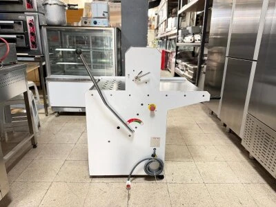 Ekmek Dilimleme Makinesi