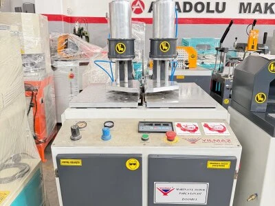 Yılmaz Marka Pvc Tek Köşe Kaynak Makinası Bakımlı