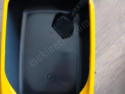 Plastıık Enjeksıyon Kalıpları Kedî Köpek Tasıma Cantası, Acık Tuvalet,Mama Kabları Cesıtlerı ve Eleklı Tuvalet Hastalık Nedenıyle Komple Satılık