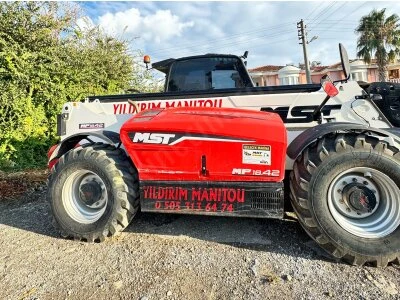 3600 Saatte Temiz Kullanılmıs Mst 1842 Telehandler