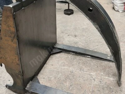 Traktör Kepçe Beko Loder Tomruk Yükleme