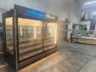 Flower Display Manufacturing